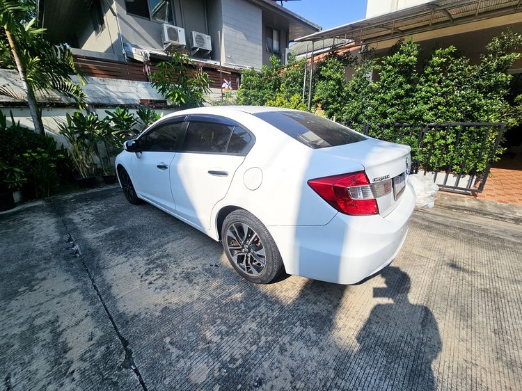 Honda Civic 2014 1.8 E i-VTEC Sedan เบนซิน ไม่ติดแก๊ส เกียร์อัตโนมัติ ขาว รูปที่ 3