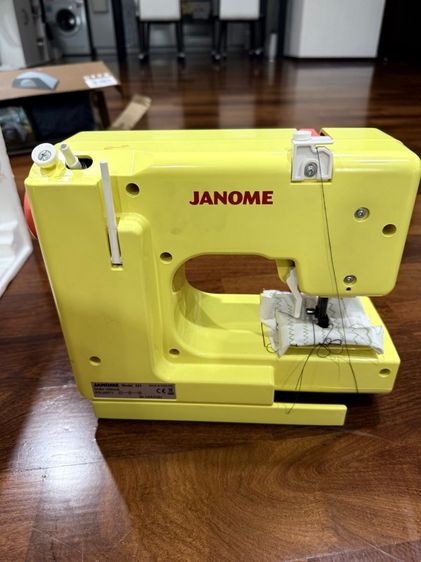 จักรเย็บผ้าพกพา Fun for kids Janome รูปที่ 3