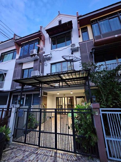 ให้เช่า ทาวน์โฮม 4 ห้องนอน 3 ห้องน้ำ (มบ.เปี่ยมสุข) ซอย รัตนาธิเบศร์ 17