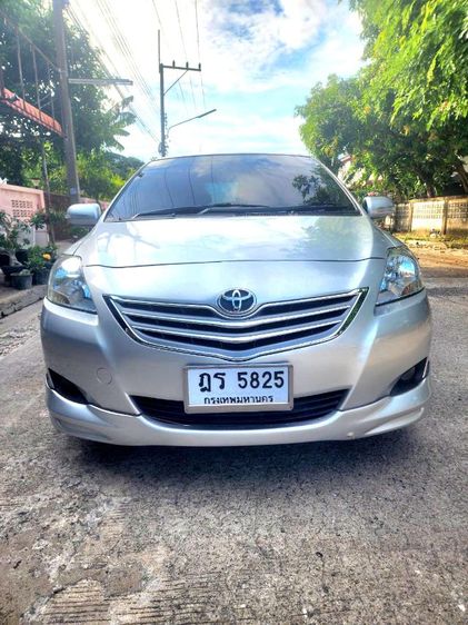 รถ Toyota Vios 1.5 J สี เทา