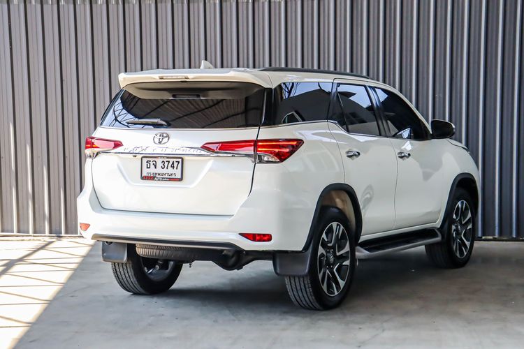 Toyota Fortuner 2020 2.4 V Utility-car ดีเซล ไม่ติดแก๊ส เกียร์อัตโนมัติ ขาว รูปที่ 4