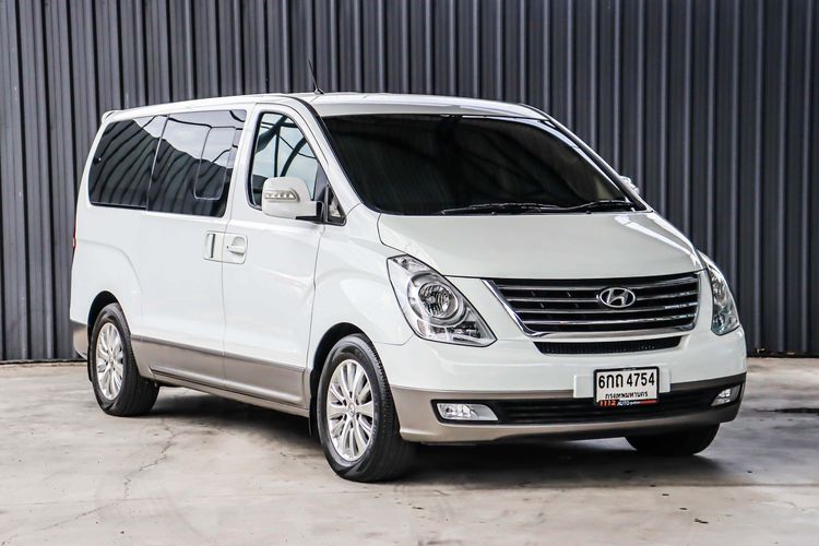 Hyundai Grand Starex 2011 2.5 VIP Van ดีเซล ไม่ติดแก๊ส เกียร์อัตโนมัติ ขาว รูปที่ 3