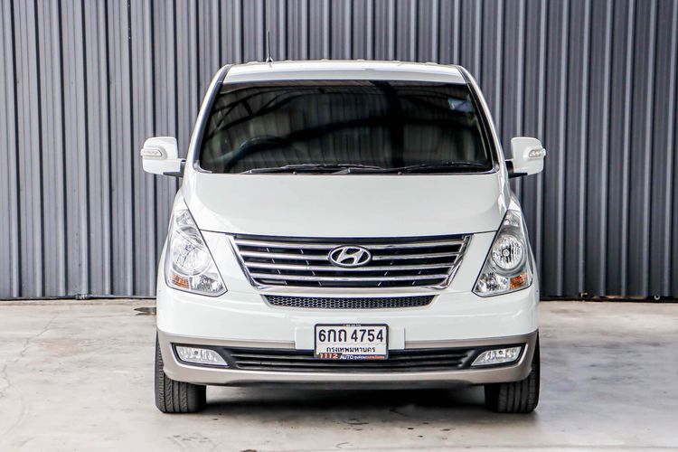 Hyundai Grand Starex 2011 2.5 VIP Van ดีเซล ไม่ติดแก๊ส เกียร์อัตโนมัติ ขาว รูปที่ 2