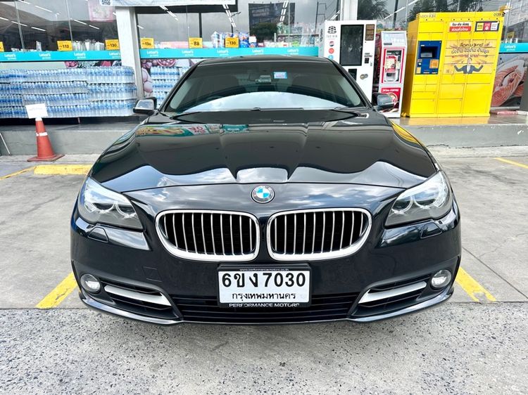 รถ BMW Series 5 520d สี ดำ