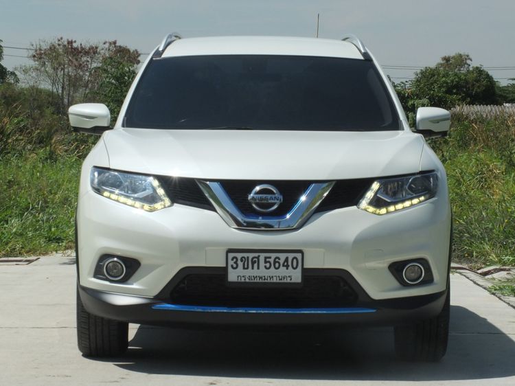 Nissan X-Trail 2017 2.0 V Hybrid 4WD Sedan ไฮบริด ไม่ติดแก๊ส เกียร์อัตโนมัติ ขาว รูปที่ 2