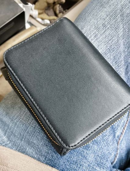 ขายกระเป๋า กับนาฬิกา สนใจซื้อคู่ ขอ 1,250- แยก ชิ้นละ 680-  กระเป๋า charles keith ใช้น้อยมากสภาพ90 สวยมาก นาฬิกา แบรนด์oriient ออโต้กริ้ปมาก รูปที่ 4