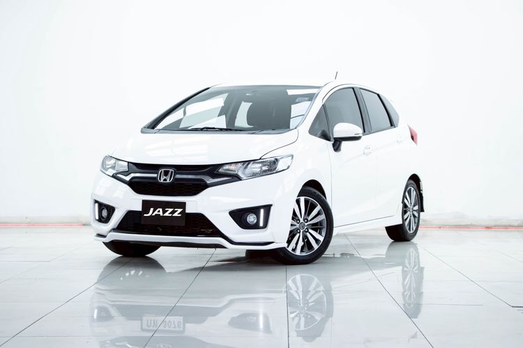 รถ Honda Jazz 1.5 SV สี ขาว