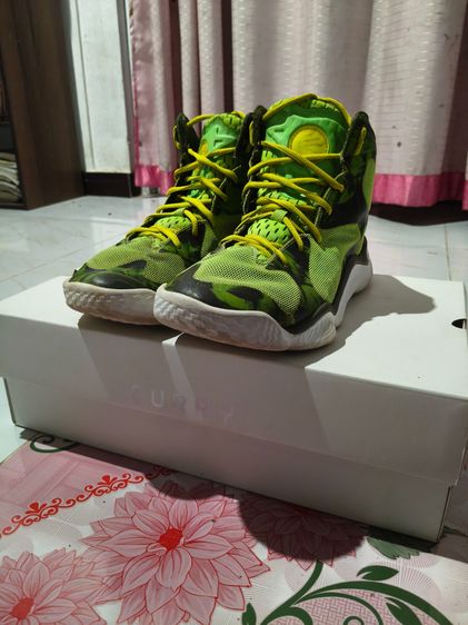 Under Armour Curry Spawn FloTro สี Hyper Gree