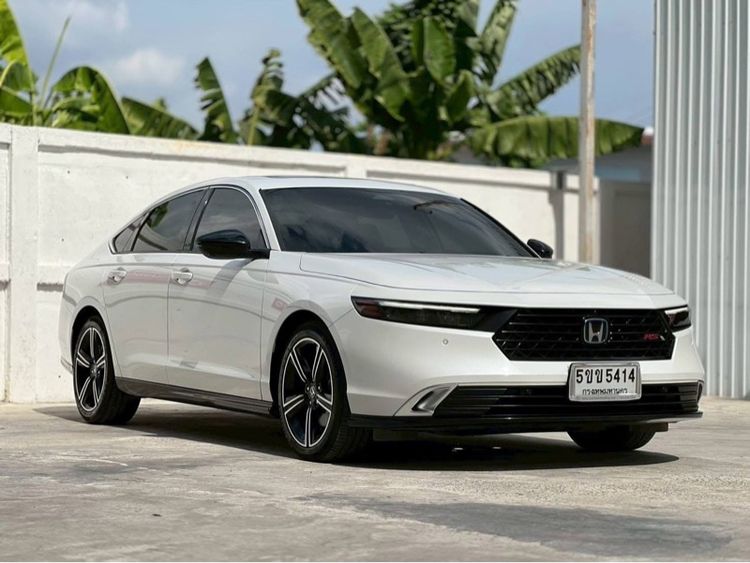 รถ Honda Accord 2.0 e:HEV RS สี ขาว
