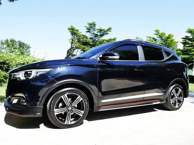 รถ MG ZS 1.5X+ Sunroof สี ดำ