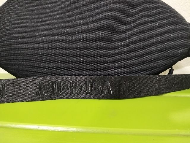กระเป๋าคาดอกnike jordan jumpman classics waist bag มือสองสภาพสวยไม่ขาดเย็บด้านในสะอาดราคา630บาทรวมส่งเก็บเงินปลายทาง รูปที่ 4