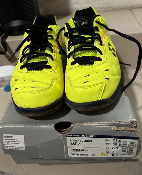 รองเท้าแบดมินตัน Yonex Power Cushion 65R2 