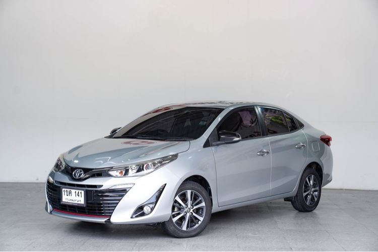 รถ Toyota Yaris ATIV 1.2 S Plus สี เทา
