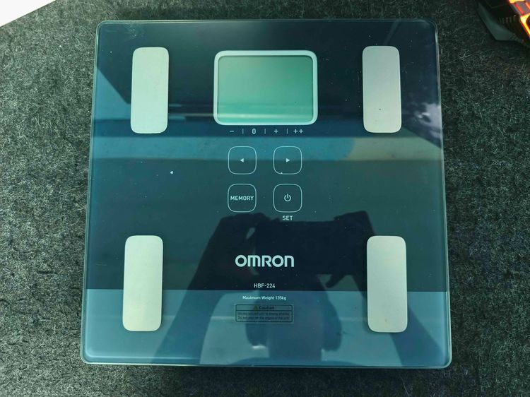 เครื่องชั่งน้ำหนัก OMRON รุ่น HBF-224