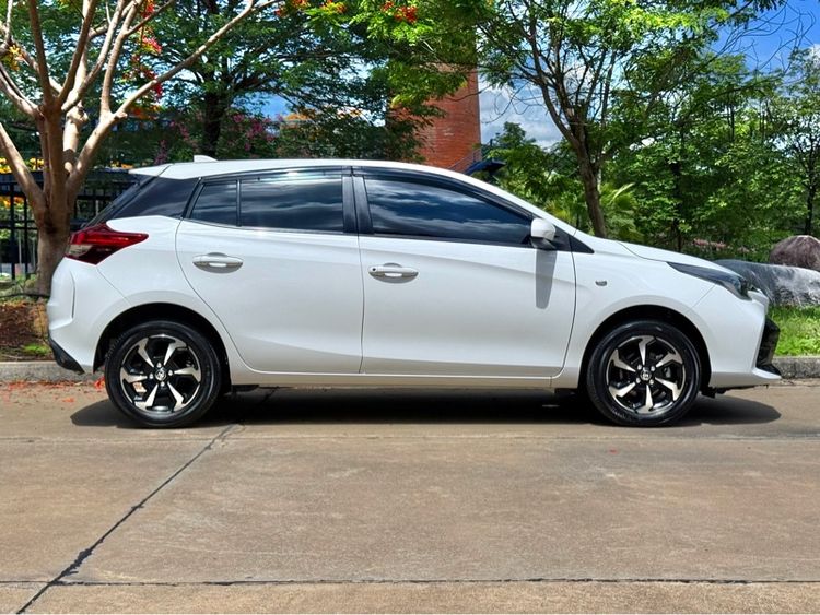 Toyota Yaris 2024 1.2 Sport Sedan เบนซิน เกียร์อัตโนมัติ ขาว