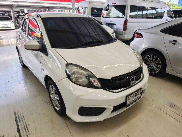รถ Honda Brio 1.2 V สี ขาว