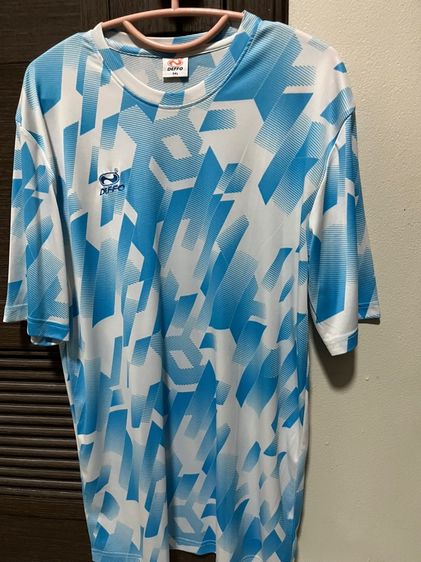 เสื้อกีฬามือสอง