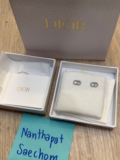 ต่างหู Dior