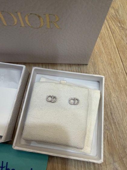 ต่างหู Dior รูปที่ 2