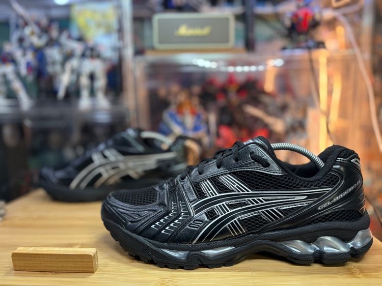 ASICS Gel Kayano 14