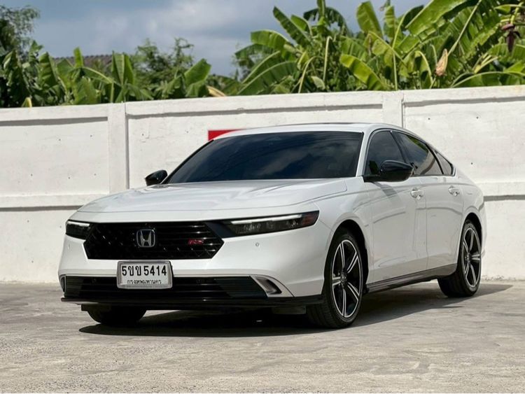 Honda Accord 2023 2.0 e:HEV RS Sedan ไฮบริด ไม่ติดแก๊ส เกียร์อัตโนมัติ ขาว รูปที่ 3