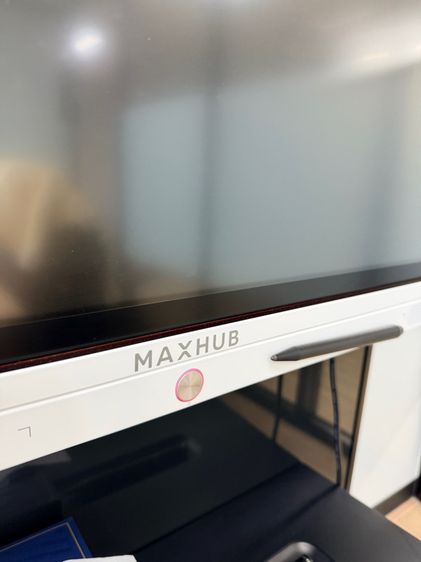 MaxHub ใช้ในห้องประชุม สำนักงาน พร้อมขาตั้ง    รูปที่ 4