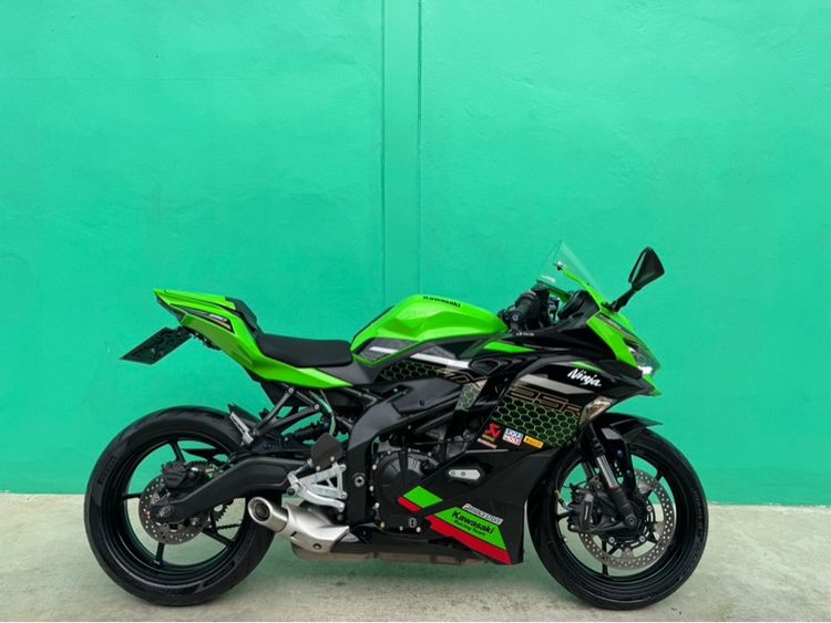 รุ่นอื่นๆ Kawasaki ZX-25R SE สีเขียว ปี2020 วิ่ง 7,000โล 