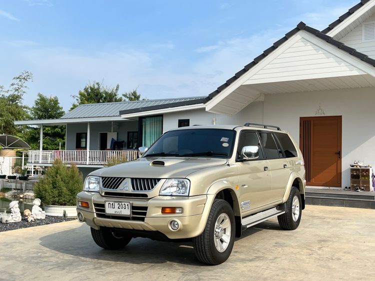 รถ Mitsubishi Strada G Wagon 2.8 GLS 4WD สี บรอนซ์ทอง