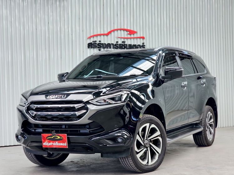 รถ Isuzu MU-X 3.0 Ultimate AT 4WD สี ดำ