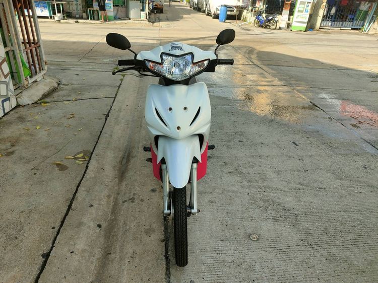 🛵ยังไงก็ขาย WAVE110i ปี 54(งดต่อ) เครื่องดี สีสวย สตาร์ทเท้า เล่มชุดโอนครบ+เปลี่ยนถ่ายน้ำมันเครื่องฟรี ขายตามสภาพ ไม่มีส่งฟรี รูปที่ 4