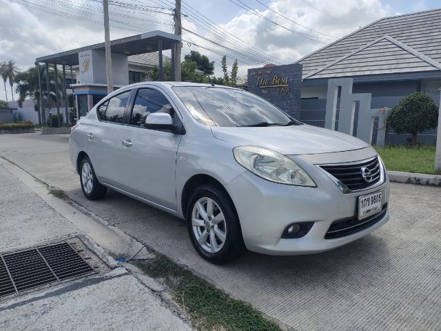 รถ Nissan Almera 1.2 VL สี บรอนซ์เงิน