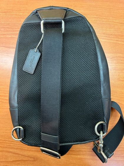 Coach Charles Pack กระเป๋าสะพายข้างผู้ชาย  รูปที่ 7