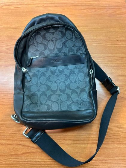 Coach Charles Pack กระเป๋าสะพายข้างผู้ชาย  รูปที่ 3