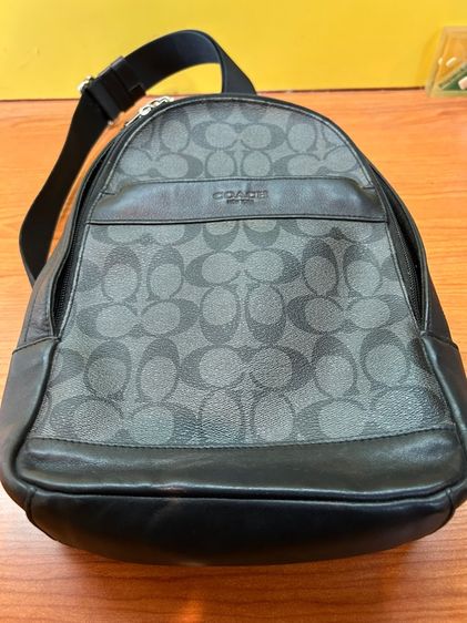 Coach Charles Pack กระเป๋าสะพายข้างผู้ชาย  รูปที่ 11