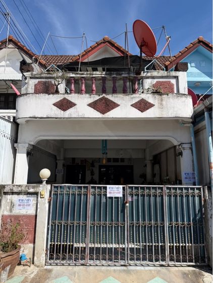 บ้านทาวน์เฮ้าส์ เพชรเกษม110 หมู่บ้านสุขสันต์9