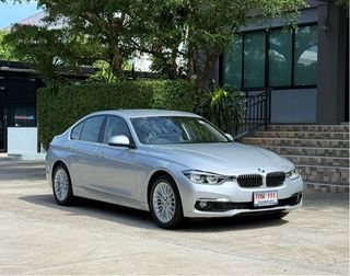 😍 2017 BMW 320D F30 LCI 😍 รถมือเดียวป้ายแดง รถออกศูนย์ BMW THAILAND รถวิ่งน้อย เข้าศูนย์ทุกระยะ รถไม่เคยมีอุบัติเหตุครับ
