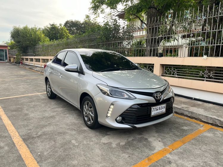 Toyota Vios 2018 1.5 G Sedan เบนซิน เกียร์อัตโนมัติ บรอนซ์เงิน รูปที่ 3