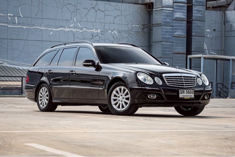 รถ Mercedes-Benz E-Class E200 Kompressor สี ดำ