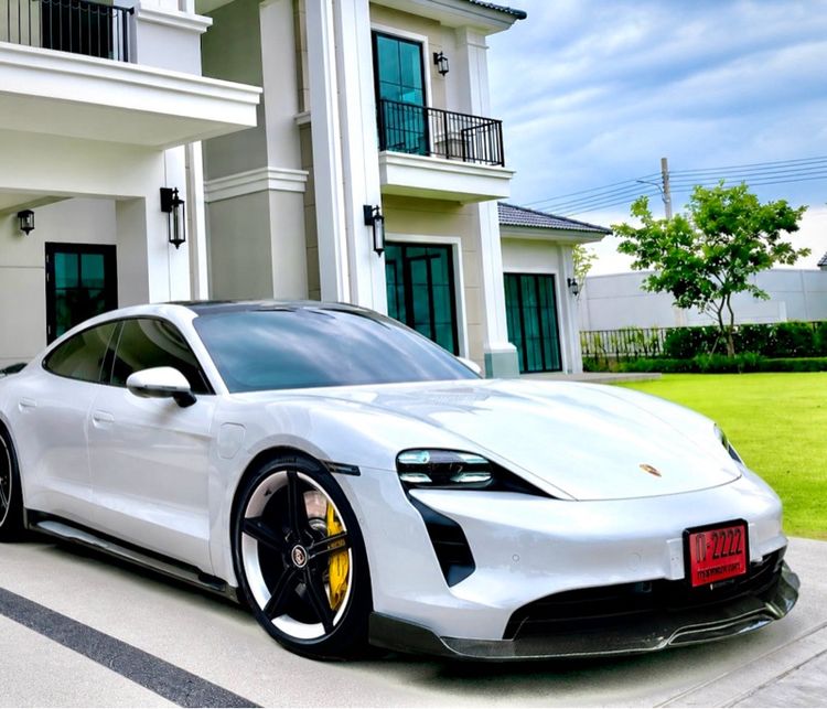 รถ Porsche Taycan 4S 4WD สี ขาว
