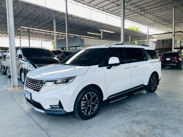Kia Carnival 2024 2.2 SXL Van ดีเซล ไม่ติดแก๊ส เกียร์อัตโนมัติ ขาว