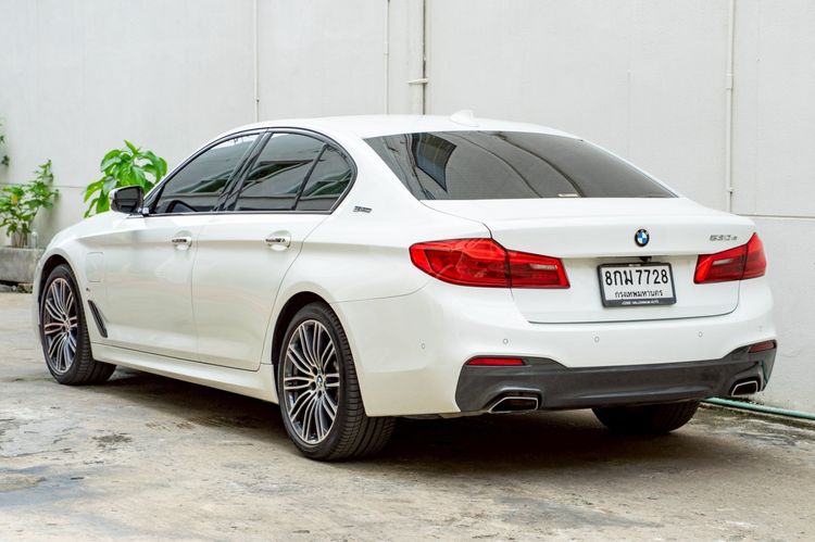 BMW Series 5 2019 530e Sedan ปลั๊กอินไฮบริด (PHEV) ไม่ติดแก๊ส เกียร์อัตโนมัติ ขาว รูปที่ 3
