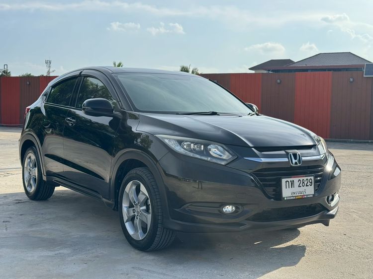 Honda HR-V 2015 1.8 E Utility-car เบนซิน ไม่ติดแก๊ส เกียร์อัตโนมัติ ดำ รูปที่ 3