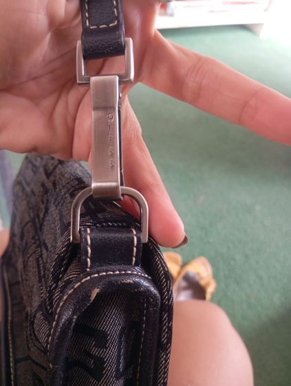 กระเป๋าGuessแท้มือ2