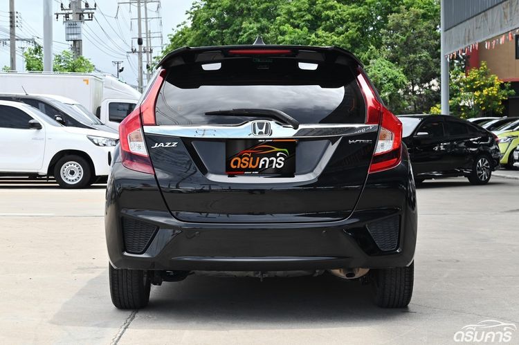 Honda Jazz 2016 1.5 V Sedan เบนซิน ไม่ติดแก๊ส เกียร์อัตโนมัติ ดำ รูปที่ 4