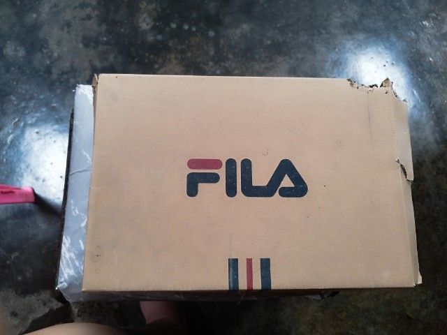 รองเท้า Fila Trepeze
