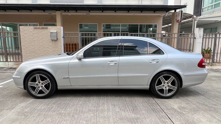Mercedes-Benz E-Class 2003 E220 CDI Sedan ดีเซล ไม่ติดแก๊ส เกียร์อัตโนมัติ เงิน รูปที่ 4