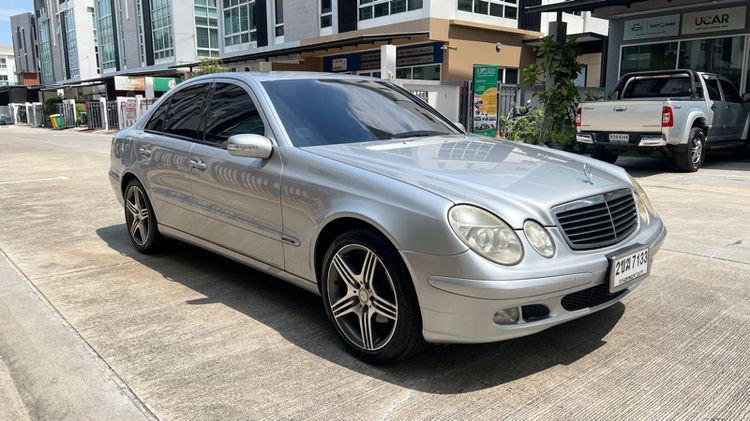รถ Mercedes-Benz E-Class E220 CDI สี เงิน