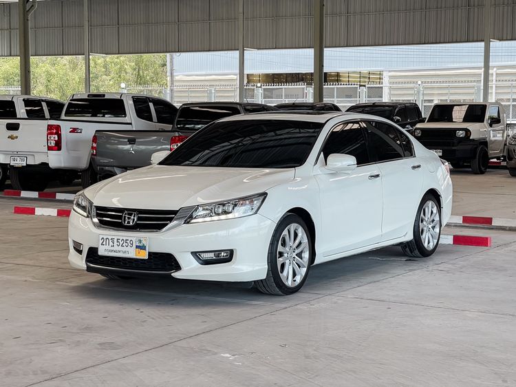 Honda Accord 2013 2.4 EL NAVI Sedan เบนซิน ไม่ติดแก๊ส เกียร์อัตโนมัติ ขาว