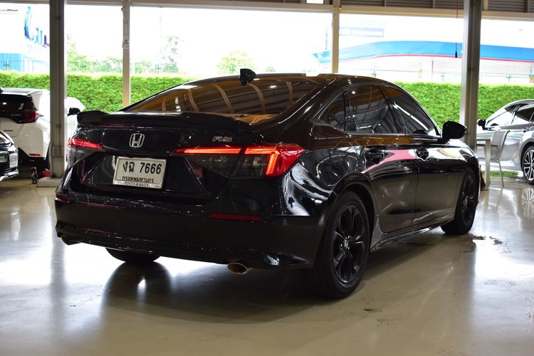 Honda Civic 2021 1.5 Turbo RS Sedan เบนซิน ไม่ติดแก๊ส เกียร์อัตโนมัติ ดำ รูปที่ 4