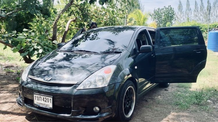 รถ Toyota Wish 2.0 Q สี ดำ